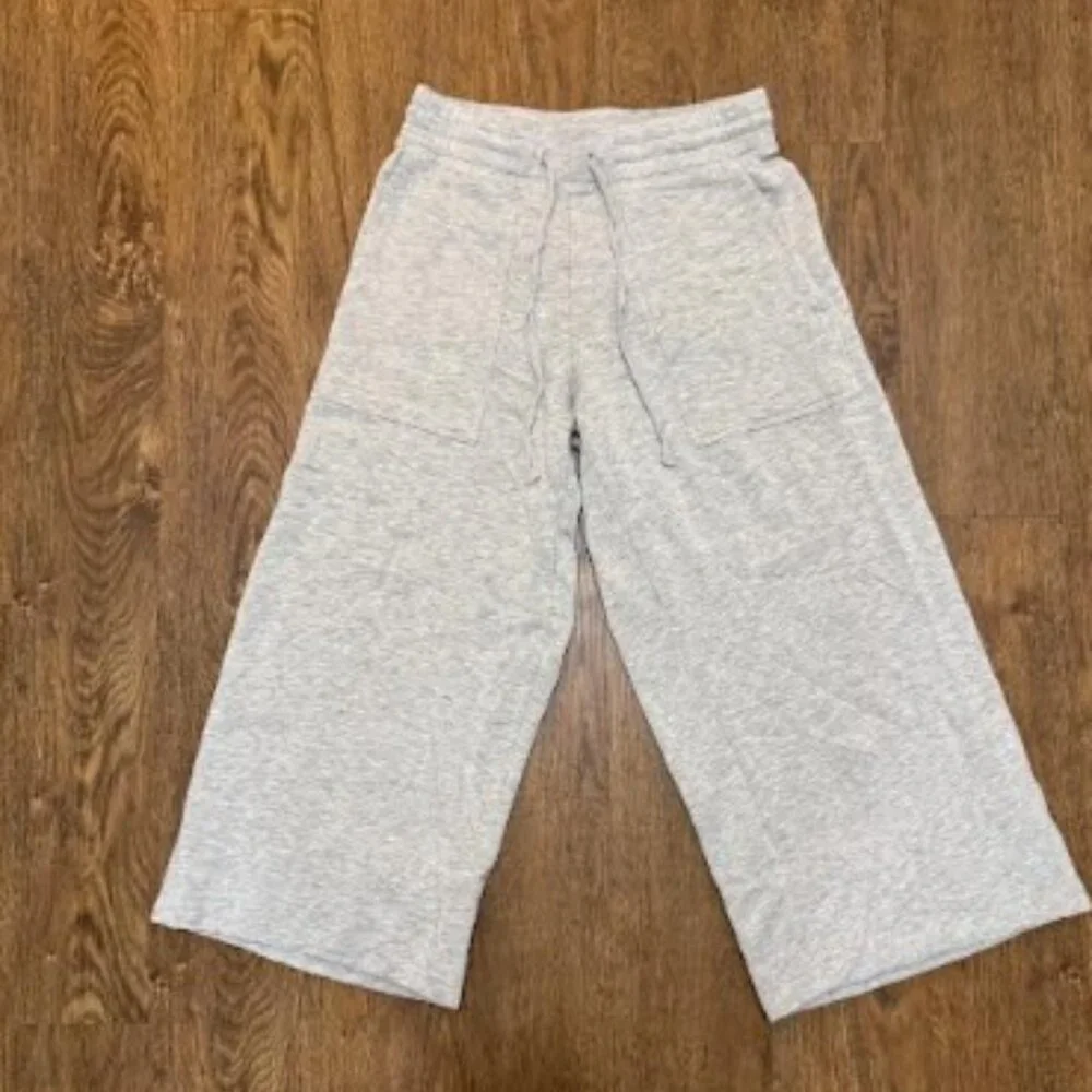 Quince SuperSoft Fleece Cropped Wide Leg Pants in Heather Gray - Picture 9 of 9